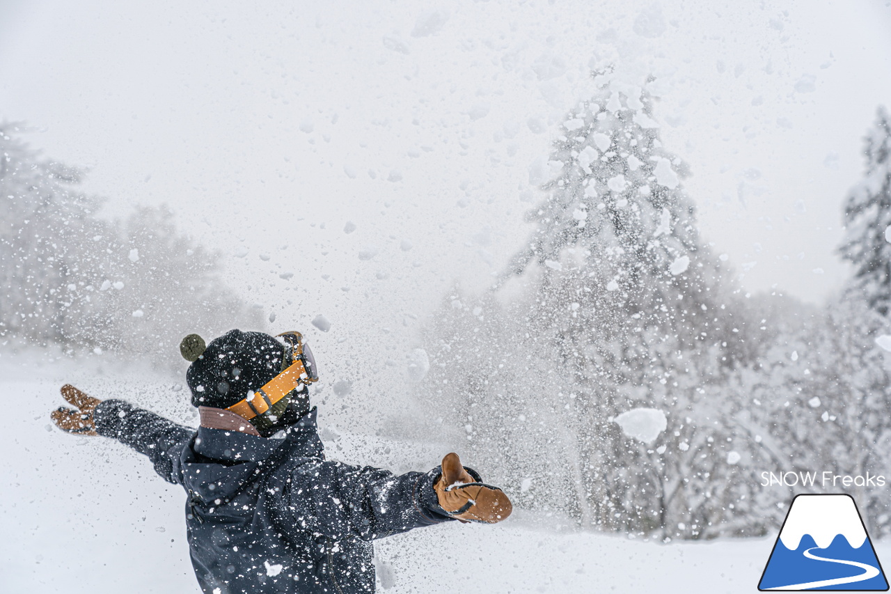 富良野スキー場｜たっぷりの『bonchi powder』が降り積ったゲレンデ…。富良野の雪は、ちょっとレベルが違います♪